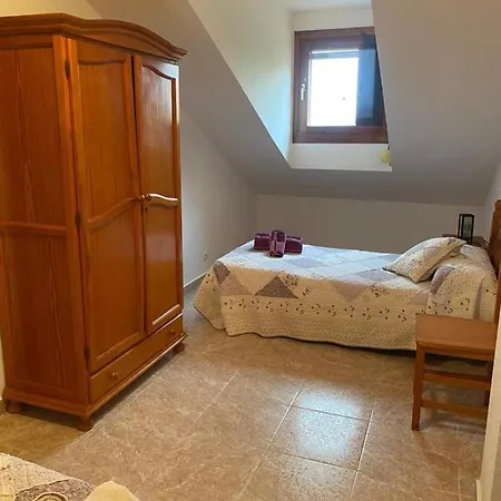 Marisa Mored Vivienda De Uso Turistico Laspaules