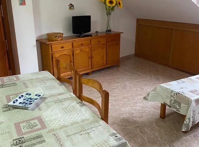 Marisa Mored Vivienda De Uso Turistico Laspaúles